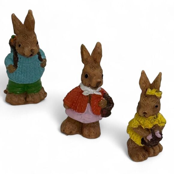 Vintage-Style Set of 4 brown bunny figurines - mini size. - Picture 4 of 6